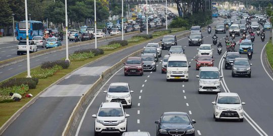 Aktivitas Jalan Protokol Ibu Kota di Masa Transisi