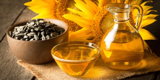 5 Manfaat Minyak Biji Bunga Matahari (Sunflower Oil) buat Kecantikan Kulit