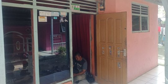Seorang Warga di Karawang Ditangkap Densus 88 Saat Pergi Jualan ke Pasar