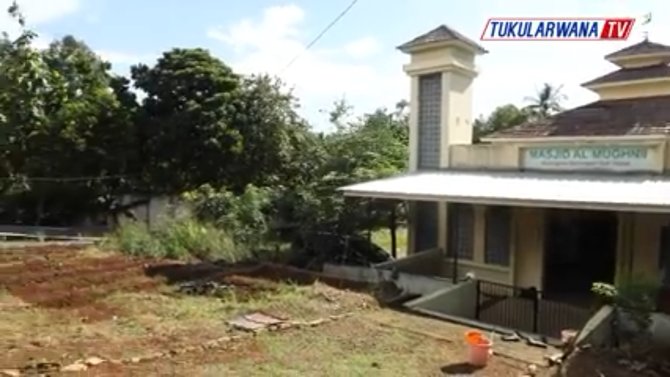 Tak Banyak yang Tahu, Ini Potret Masjid yang Dibangun Mendiang ...