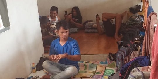 Dipecat Dan Belum Terima Digaji Ratusan Pekerja Asal Riau Terlantar Di Kutai Barat Merdeka Com