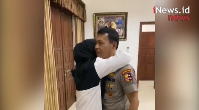 kapolri jenderal idham azis dan istri