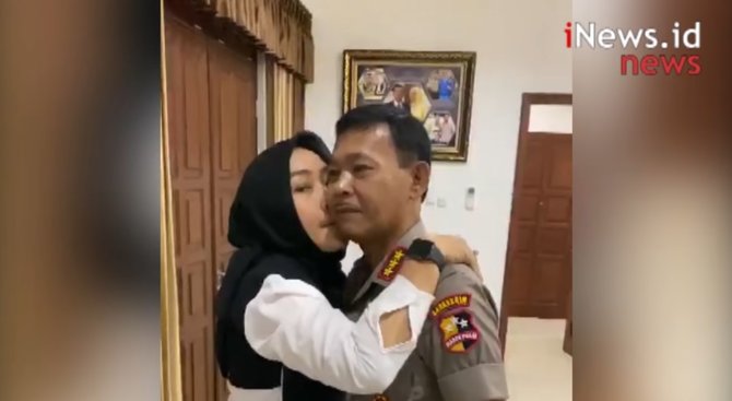 kapolri jenderal idham azis dan istri