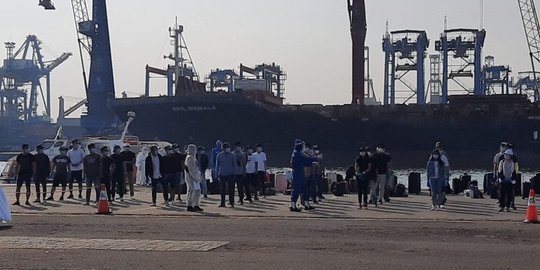 241 WNI ABK Kapal MS Island Princess Tiba di Jakarta