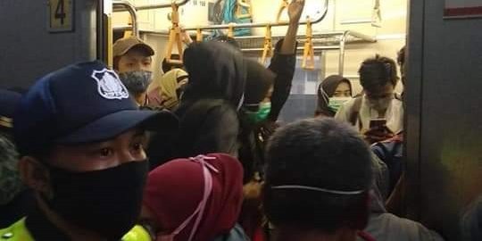 Transportasi Umum Rentan Penyebaran Covid-19, YLKI Usul Terapkan Konsep Nirsentuh