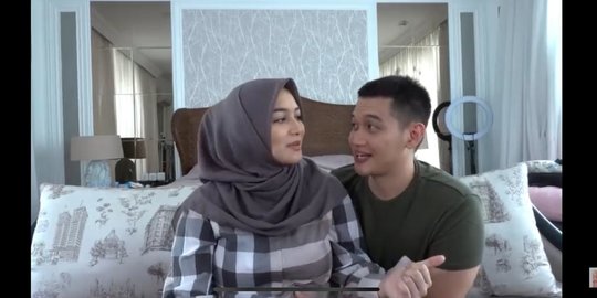 Citra Kirana dan Rezky Aditya Umumkan Jenis Kelamin Anaknya