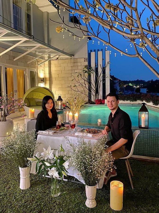 dinner romantis ala titi kamal amp christian sugiono