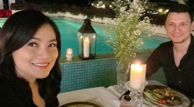 dinner romantis ala titi kamal amp christian sugiono