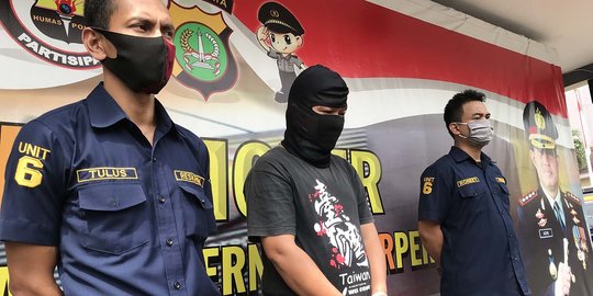 Korban Pencabulan SM di Depok Kerap Diajak Makan dan Menonton di Bioskop