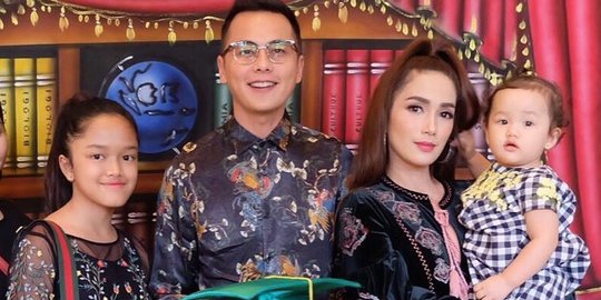 Potret 6 Artis yang Kini Jadi Ayah Sambung, Dekat dengan Anak Tiri