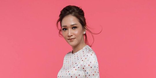 Unggah Foto Ini, Maia Estianty Mau Kembali Aktif Jadi Musisi?