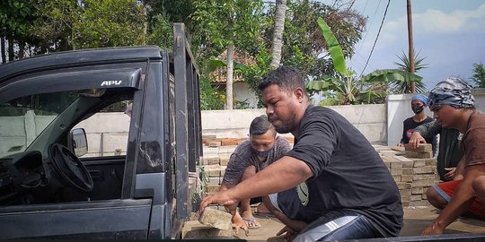 Keluar dari Terminal, Cecep Pemeran Preman Pensiun Alih Profesi Jadi Kuli Proyek