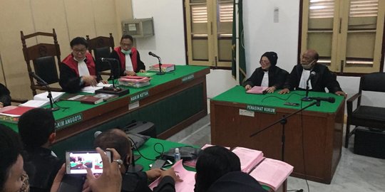 Sambil Menangis, Terdakwa Pembunuhan Hakim Jamaluddin Mohon Keringanan Hukuman