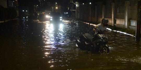 BMKG: Waspadai Potensi Banjir Rob di Pesisir Utara dan Selatan Jawa