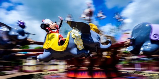 Disneyland Hong Kong Buka Kembali Setelah Tutup 5 Bulan