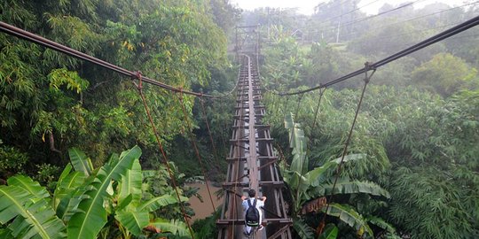 Genjot Ekonomi Daerah, PUPR Bangun 38 Unit Jembatan Gantung di Tahun 2020