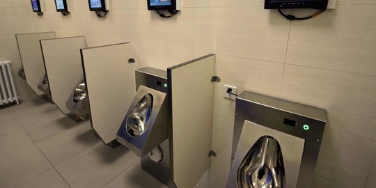 Tips Aman Gunakan Toilet Umum Selama Pandemi Covid-19