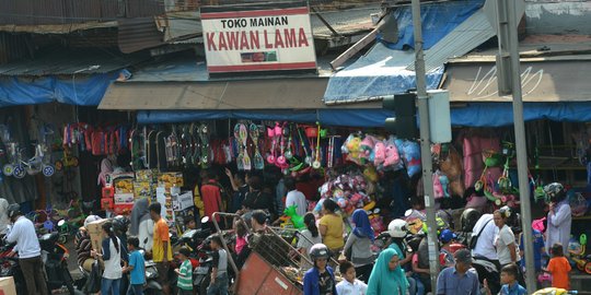 Pedagang Pasar Gembrong Tak Patuhi Aturan Ganjil Genap Kios