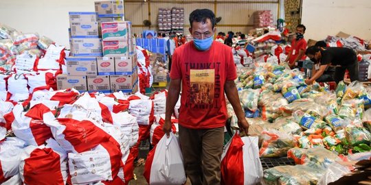 2.000 Paket Sembako Dibagikan ke Warga Terdampak Covid-19 di Jakarta, Depok & Tangsel