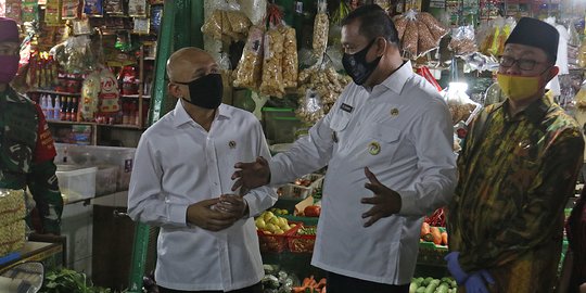 Menkop UKM Kunjungi Pasar Kranggan
