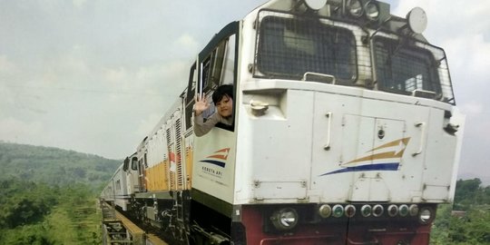 Begini Cara Aman Naik Kereta di Masa Normal Baru