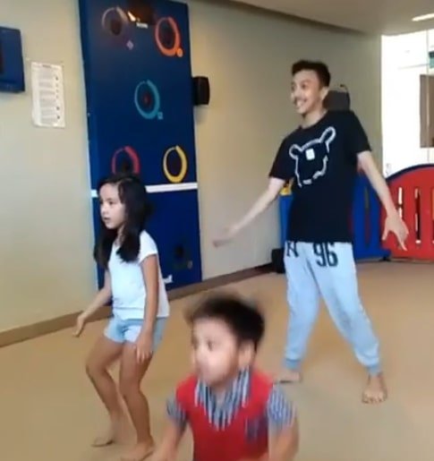 olahraga anak nia ramadhani dan ardi bakrie