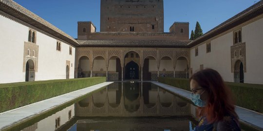 Mengunjungi Istana Alhambra, Jejak Kejayaan Islam di Spanyol