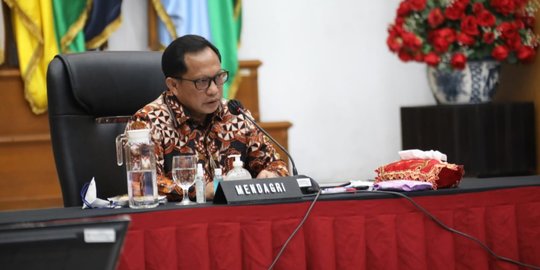 Mendagri Tito Kembali Lempar Usulan Sistem Pilkada Asimetris