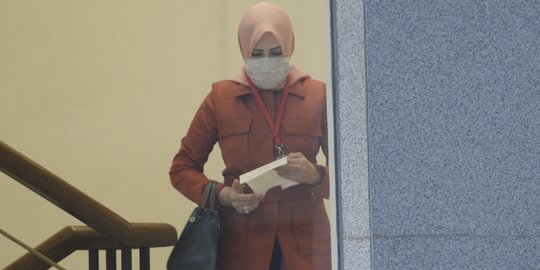 KPK Periksa Istri Eks Sekretaris MA Nurhadi