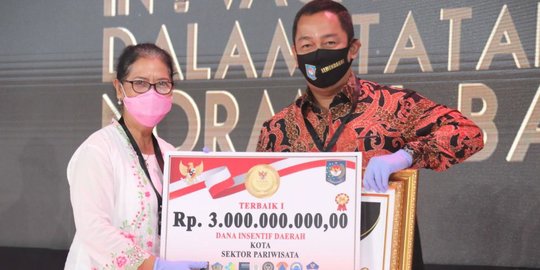 Kota Semarang Raih Penghargaan Inovasi Tatanan Normal Baru dari Kemendagri