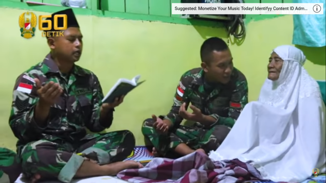 satgas tni 4 bulan rawat nenek sumiyati lumpuh di wilayah tugas