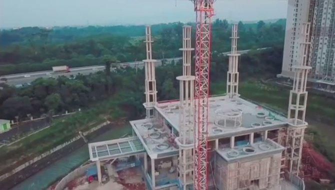 ini potret masjid yang dibangun erick thohir