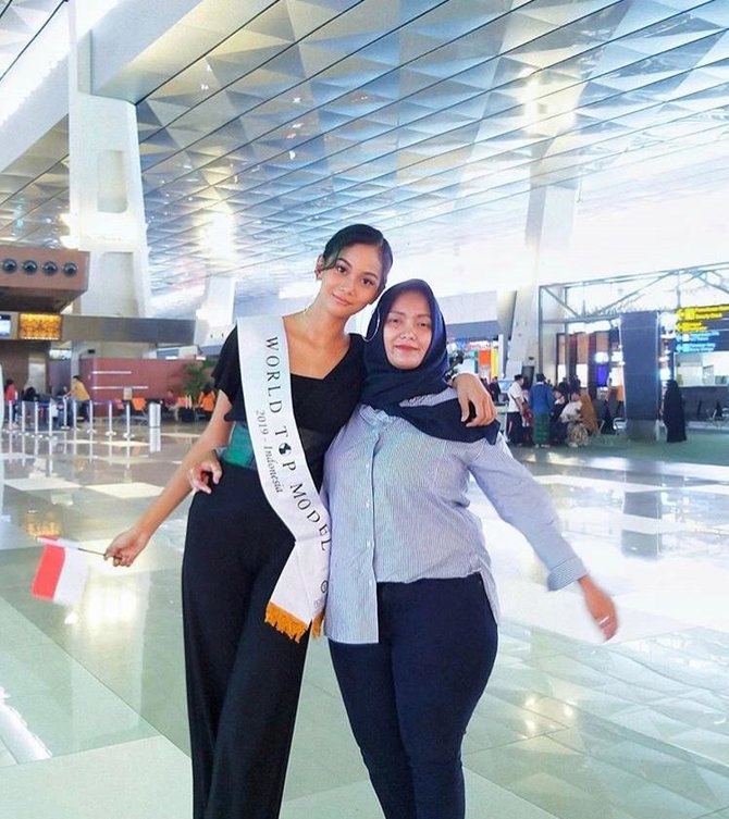 ini potret kharisma aura juara miss grand indonesia 2020 bersama ibu