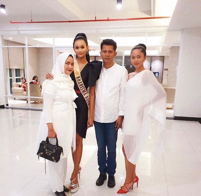 ini potret kharisma aura juara miss grand indonesia 2020 bersama ibu