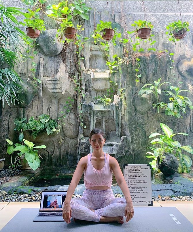 rumah nadia mulya