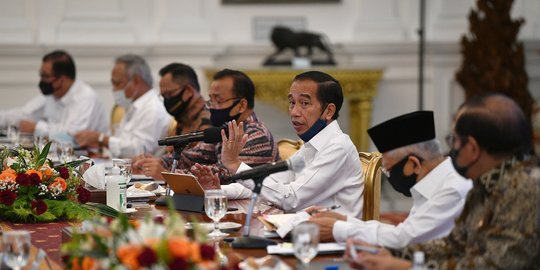 Jokowi Tegaskan Penerapan New Normal di Daerah Pakai Data Komplet