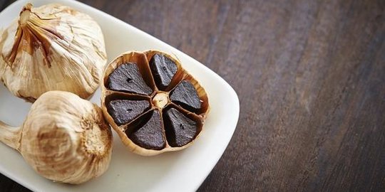 3 Cara Membuat Black Garlic Dengan Mudah Ketahui Manfaatnya Bagi Kesehatan Merdeka Com