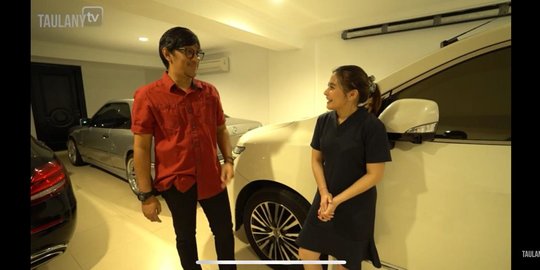 Andre Taulany Kaget Lihat Koleksi Mobil Klasik Prilly Latuconsina