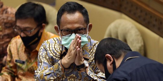 Mendagri Sebut Tak Ada Wacana Geser Pilkada 2024 ke 2027