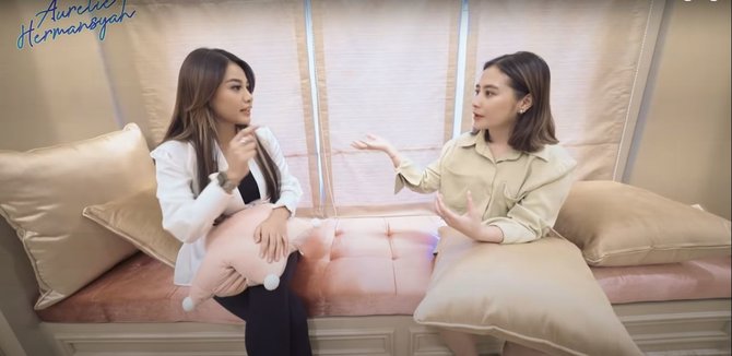 ditanya soal pernikahan jawaban prilly latuconsina bikin aurel melongo