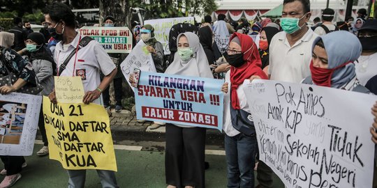 PPDB Jakarta Tuai Protes: Usia Hambat Anak Daftar Sekolah