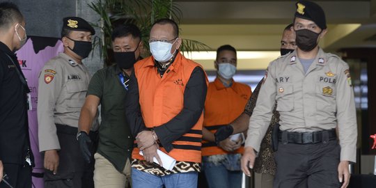 KPK Periksa 2 Saksi Dalami Suap & Gratifikasi Rp46 Miliar ke Nurhadi