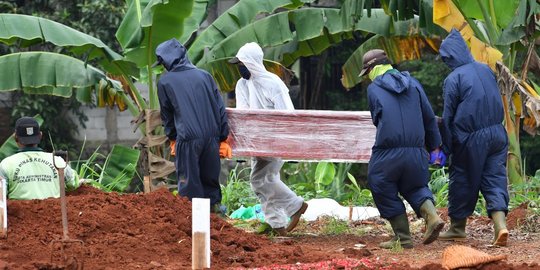 Anak Ini Menangis karena Jenazah Sang Ayah Tertukar, Begini Kronologinya