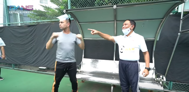 raffi ahmad main tenis bersama menteri zainudin amali