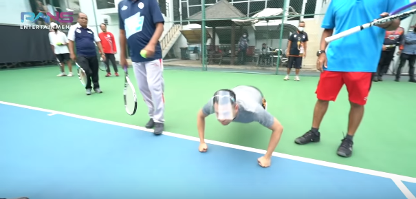 raffi ahmad main tenis bersama menteri zainudin amali