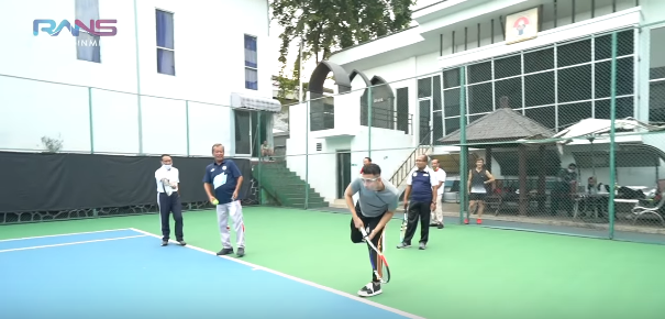 raffi ahmad main tenis bersama menteri zainudin amali