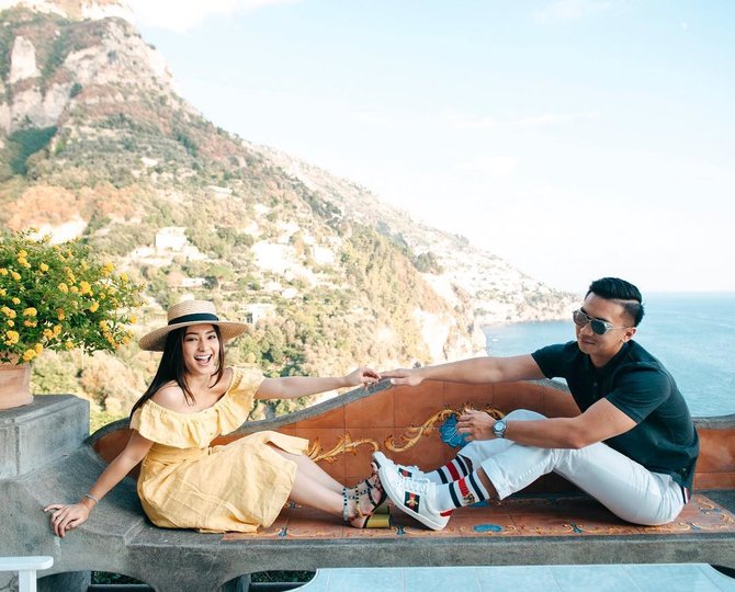 nikita willy putus dengan indra priawan anak bos taksi