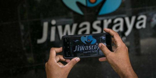 Terseret Kasus Jiwasraya, 13 Korporasi dan Pejabat OJK Jadi Tersangka