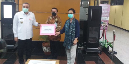 Siloam dan Link Net Donasikan 1.000 Rapid Test Kit Ke Pemkab Tangerang