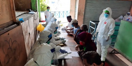 Tes Swab Covid-19 di Pasar Pekanbaru, Pedagang Pilih Tutup Lapak Dagangan